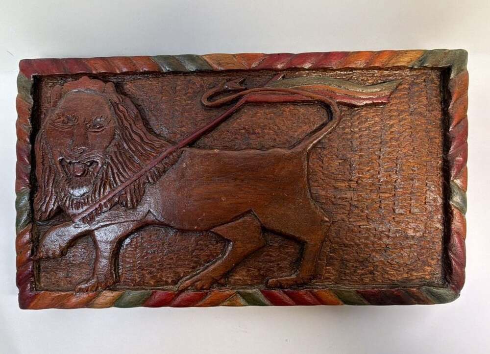 Hand Carved Wooden Lion Wall Plaque 12x6